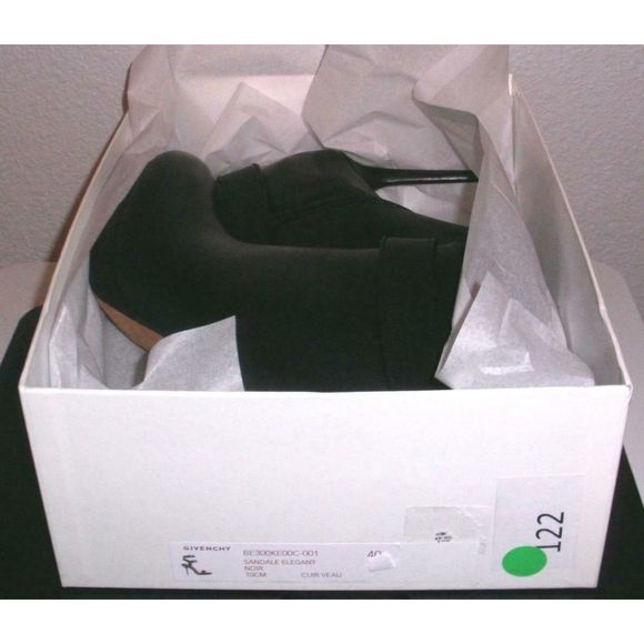 Givenchy Shark Lock Black Leather Ankle Boots 40 - Picture 8 of 10